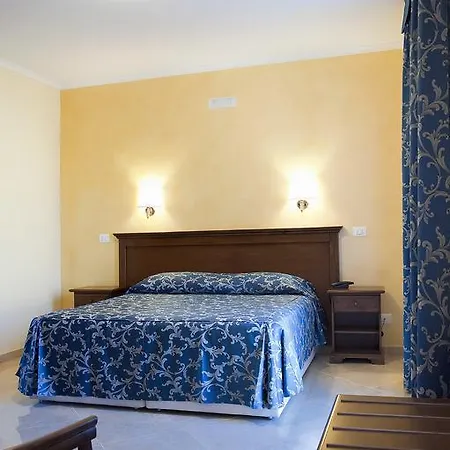Aquila 3*