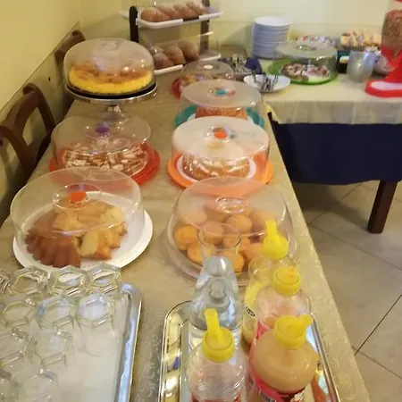 Отель Aquila Априлия